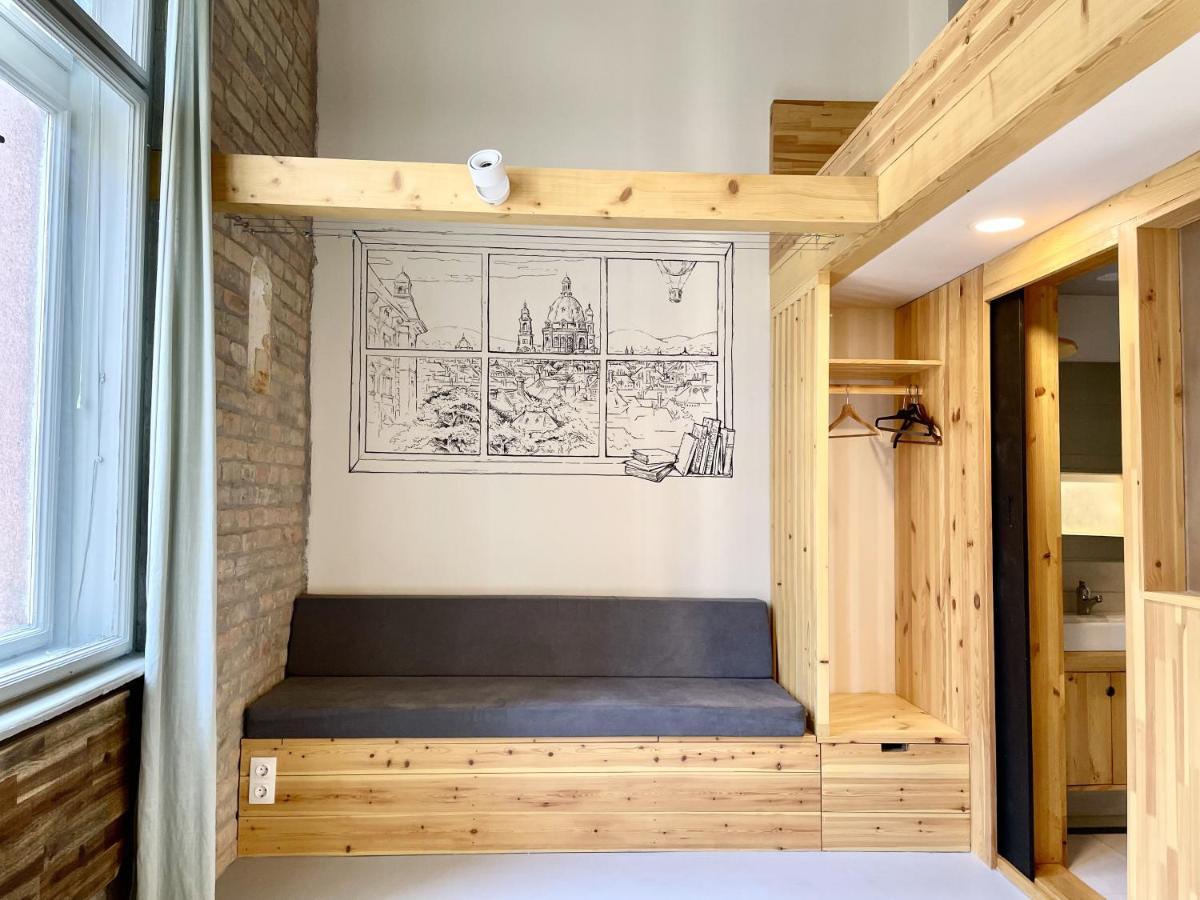 Lavender Circus Hand Drawn Apartments بودابست المظهر الخارجي الصورة