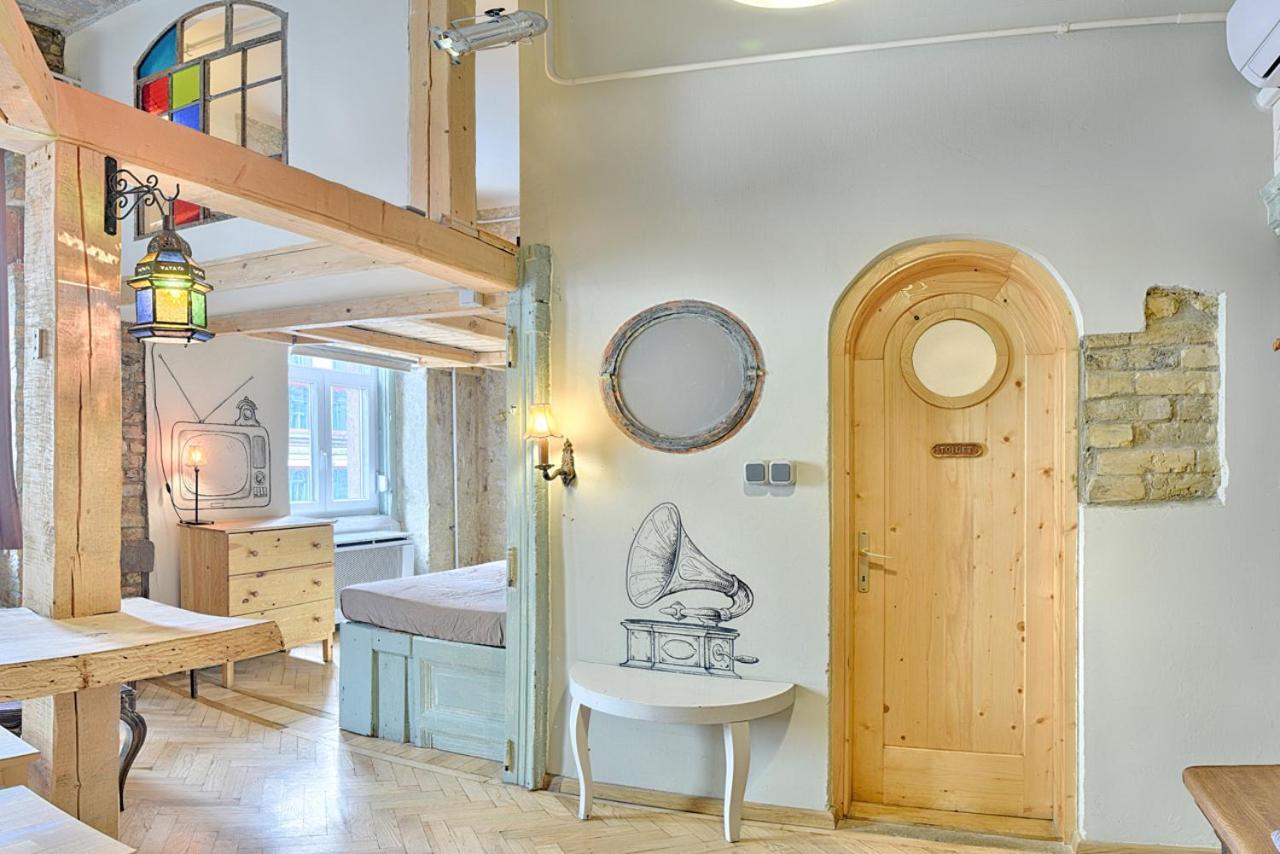 Lavender Circus Hand Drawn Apartments بودابست المظهر الخارجي الصورة