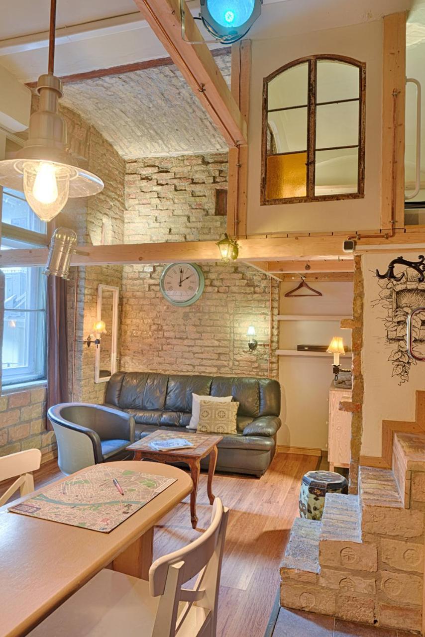 Lavender Circus Hand Drawn Apartments بودابست المظهر الخارجي الصورة