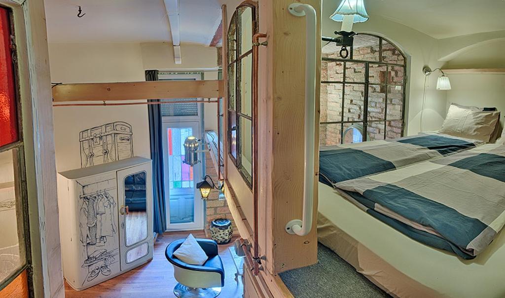 Lavender Circus Hand Drawn Apartments بودابست المظهر الخارجي الصورة